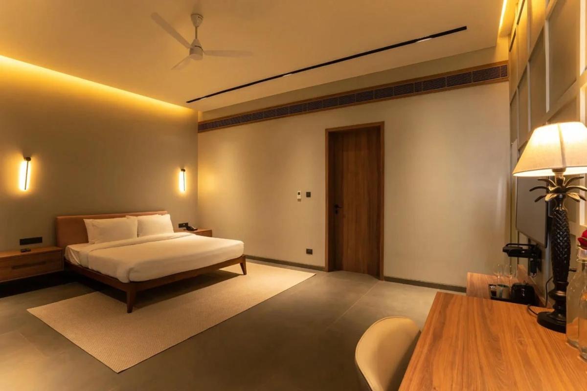 4 BHK Villa Private Pool tour & Tasting experience at Sula Vineyards on spa & Complimentary welcome drinks on arrival Happy Hours 11 from 4 to 7 pm,1765977180:JPEG